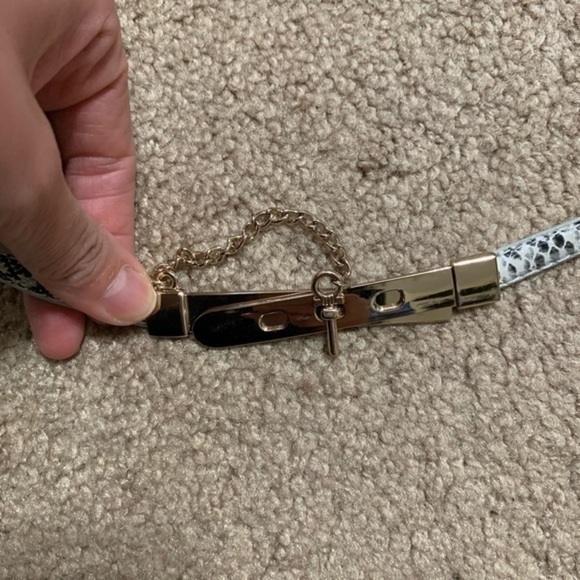 Animal Snake Print Thin Belt Size Small/Medium - Picture 4 of 7